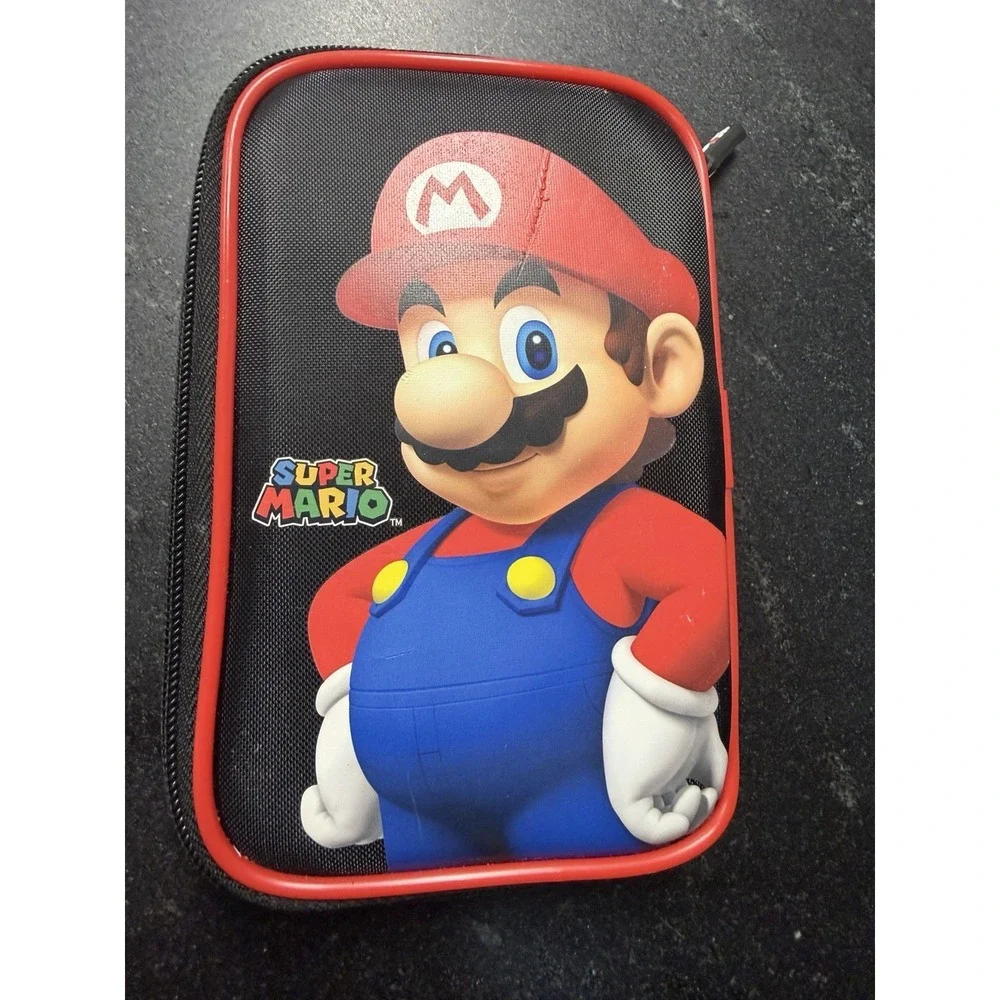Nintendo 3DS Super Mario Carrying Case Bundle Mario 3D Land Hot Wheels Stylus